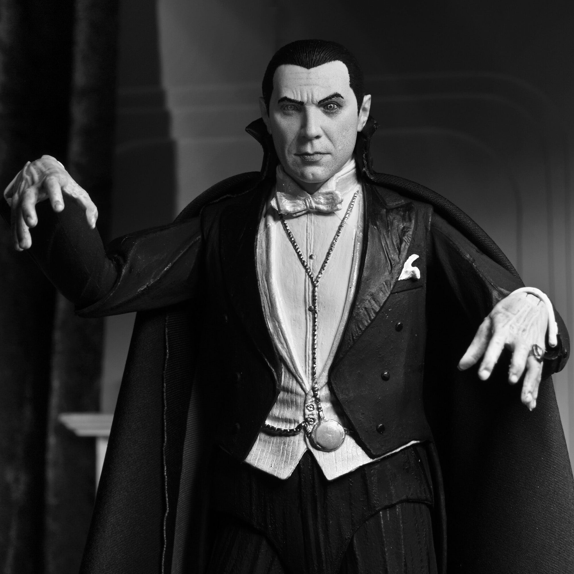 NECA Universal Monsters Ultimate Dracula Carfax outlet Abbey