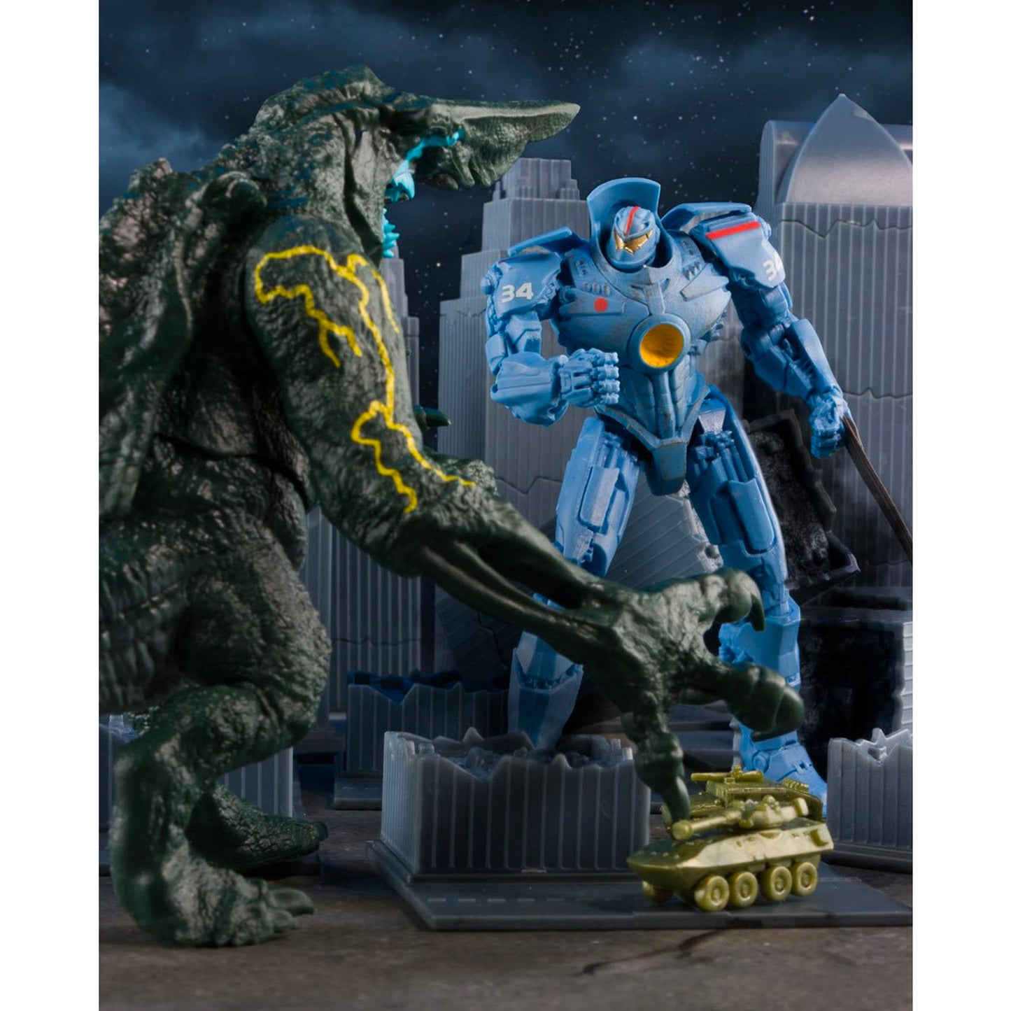 McFarlane Toys: Pacific Rim - Jaeger Wave 1 Gipsy Danger 4" Tall Action Figure with Comic Book