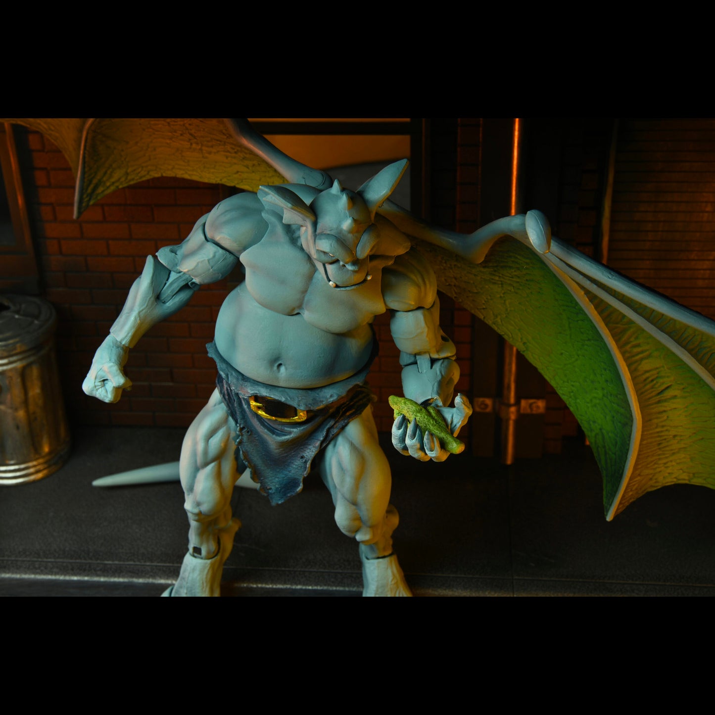 NECA: Gargoyles - Ultimate Broadway 7″ Tall Action Figure