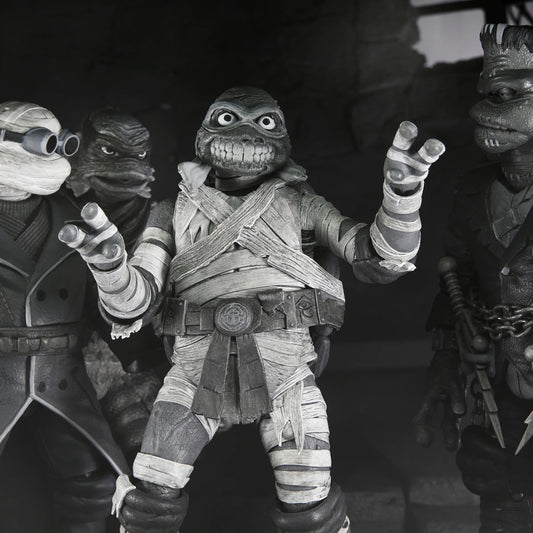 NECA: Universal Monsters x Teenage Mutant Ninja Turtles – Black & White Turtles 7” Scale Action Figure 4-Pack