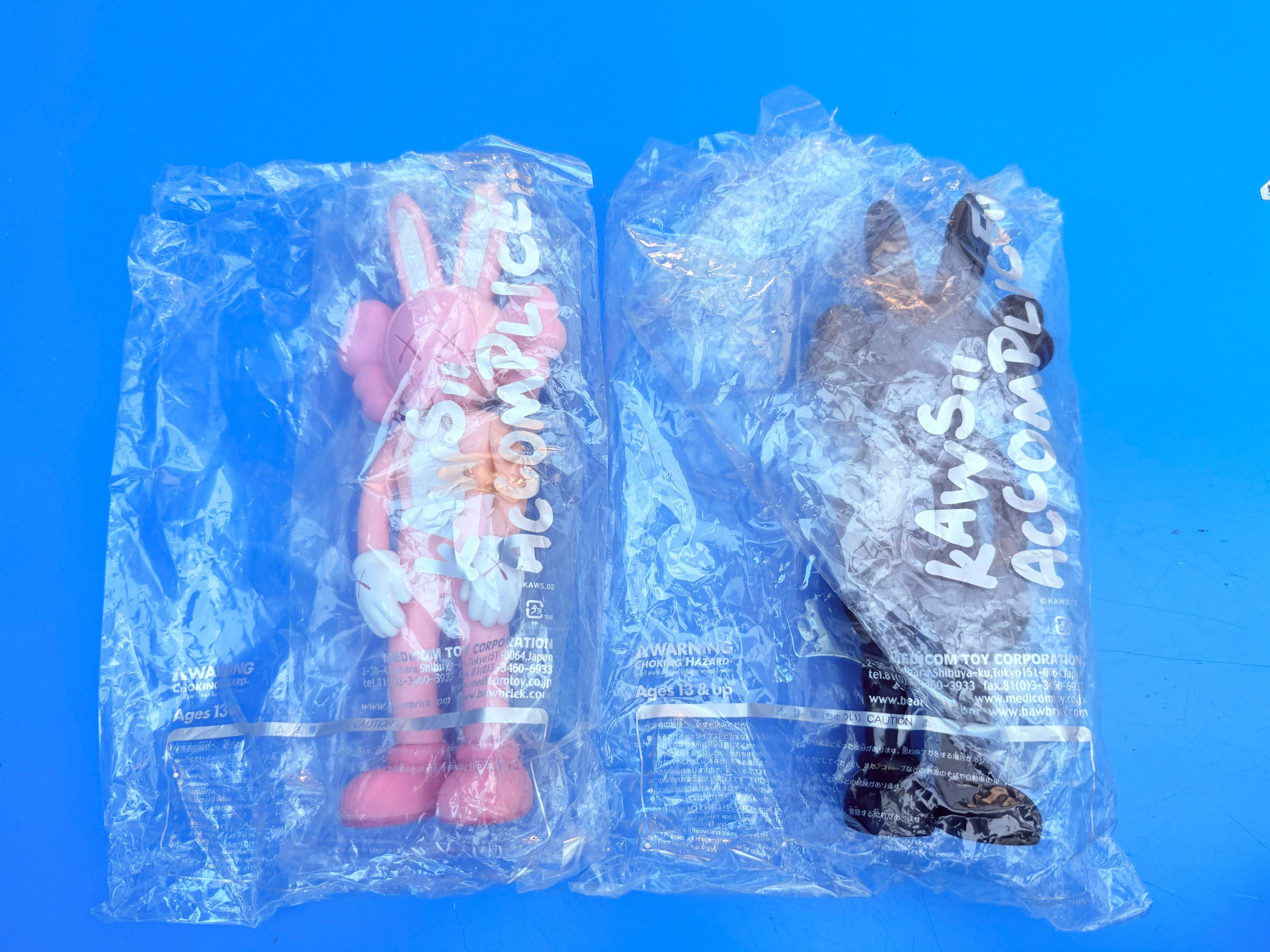 KAWS - Accomplice Set of 2, 2002 – TOY TOKYO