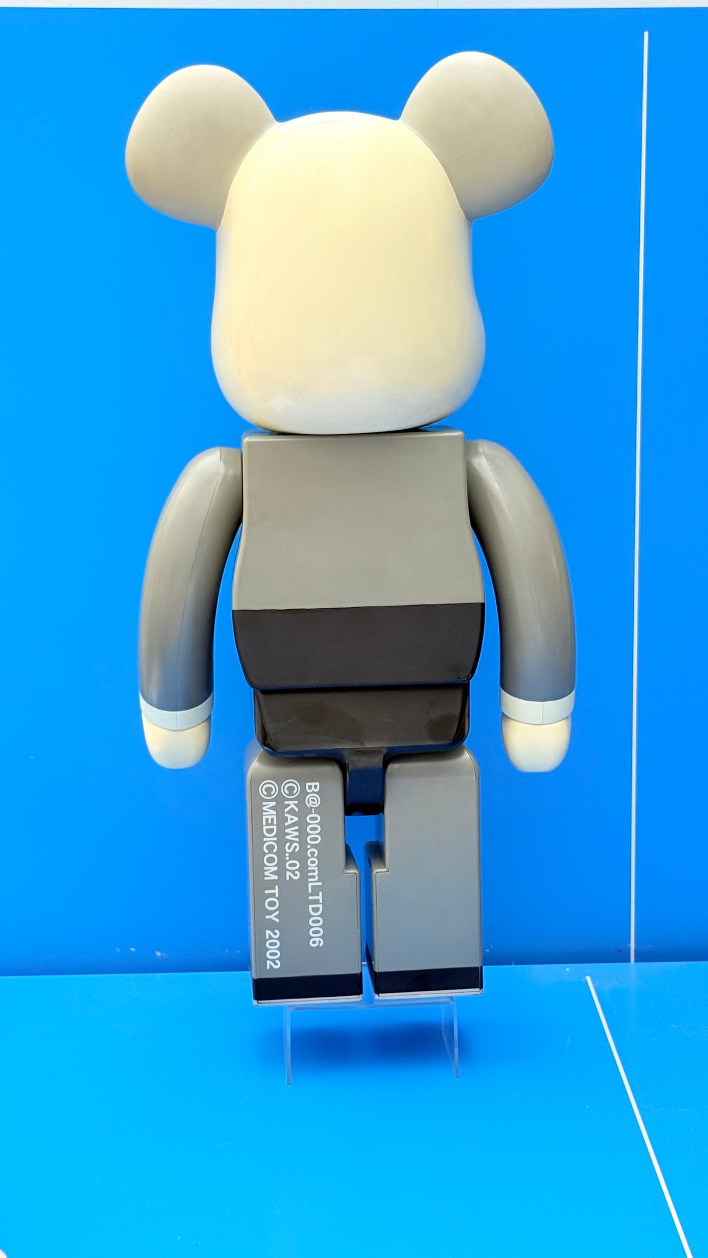 KAWS - BE@RBRICK Companion Grey, 2006 1000%