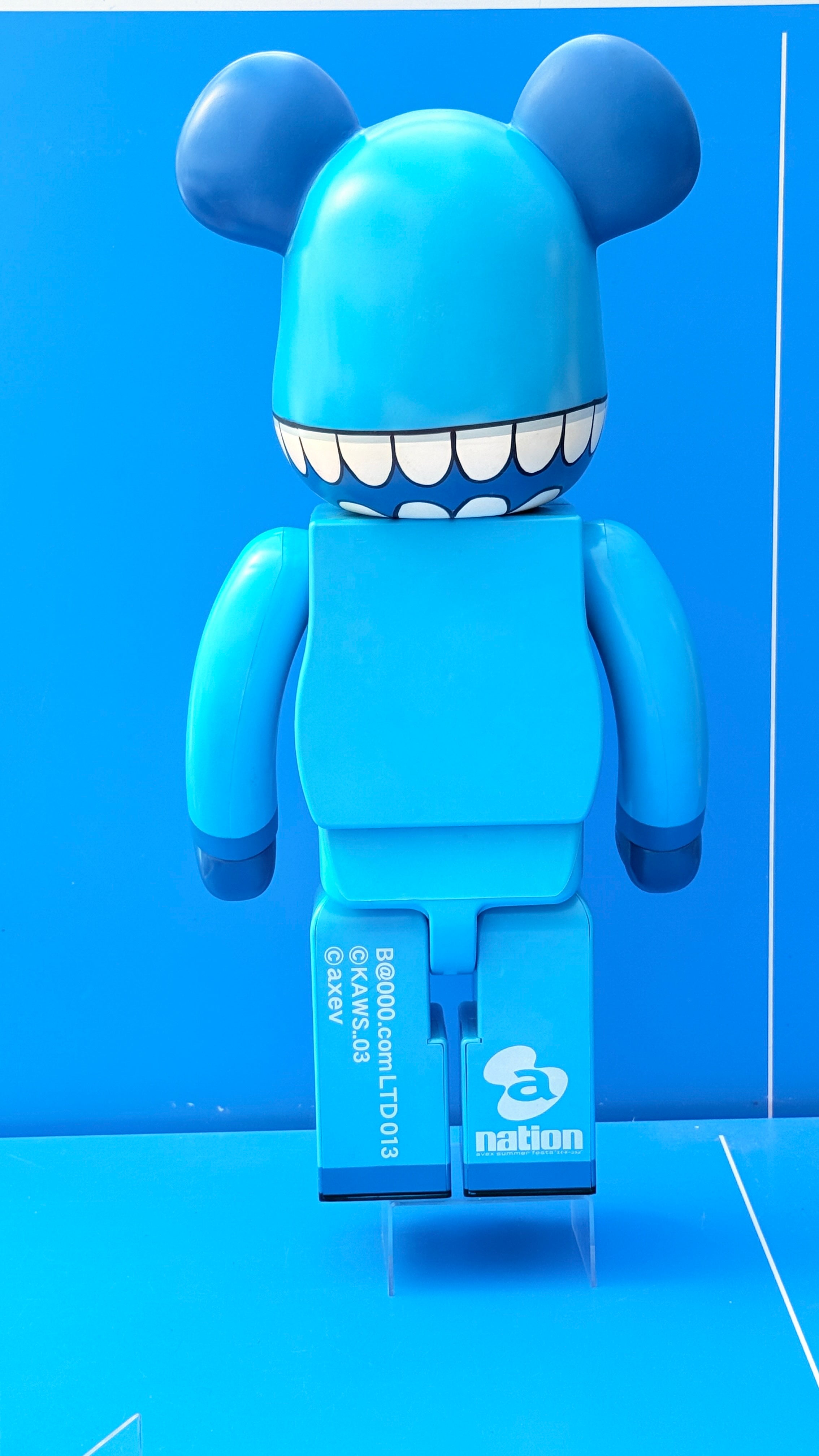 KAWS - BE@RBRICK Chomper 1000% – TOY TOKYO