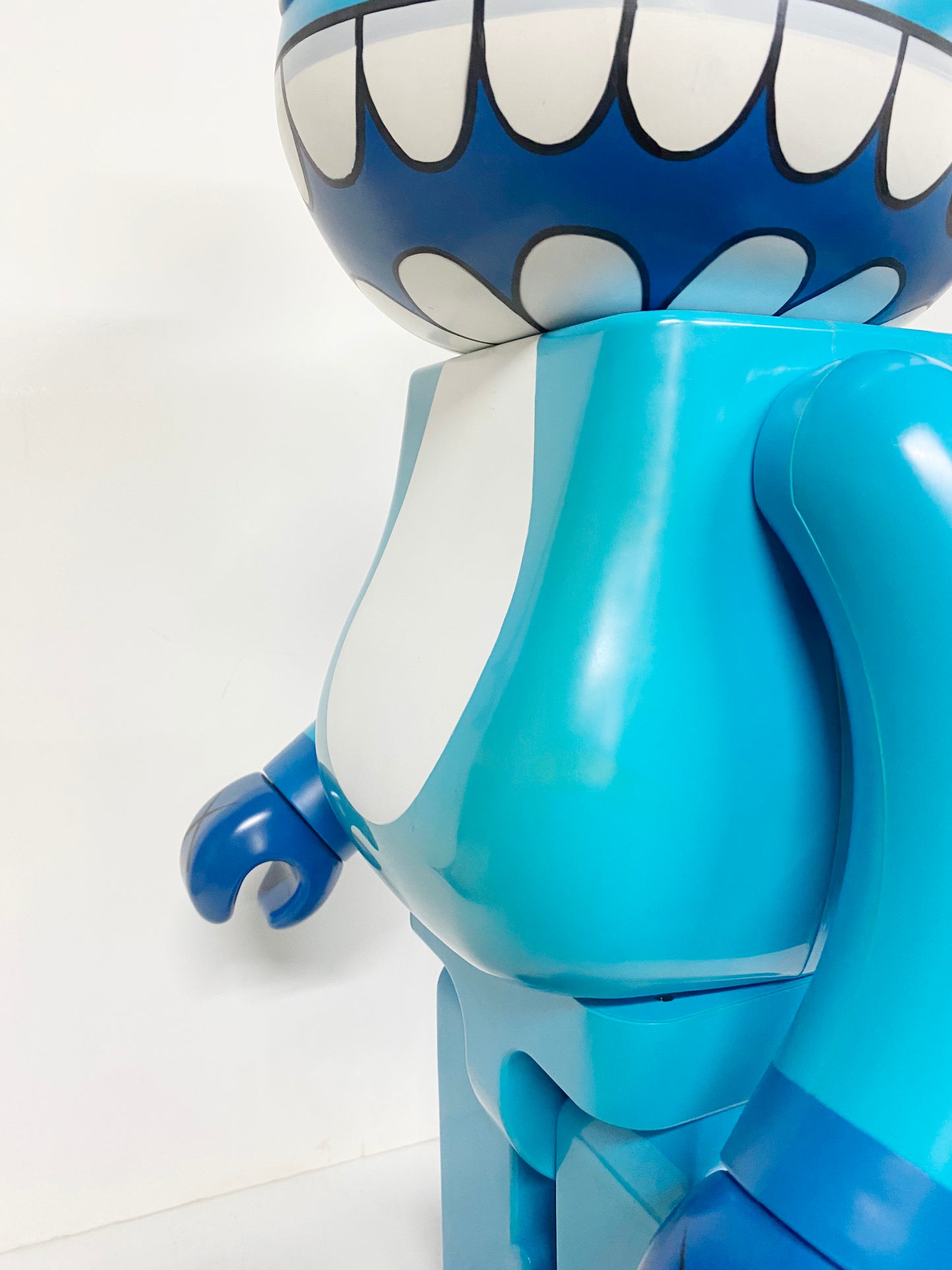 KAWS - BE@RBRICK Chomper 1000%