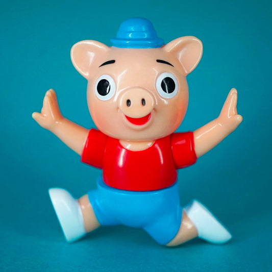 Pointless Island x Awesome Toy - Little Pig Red Shirt PE Class Edition Sofubi Figure