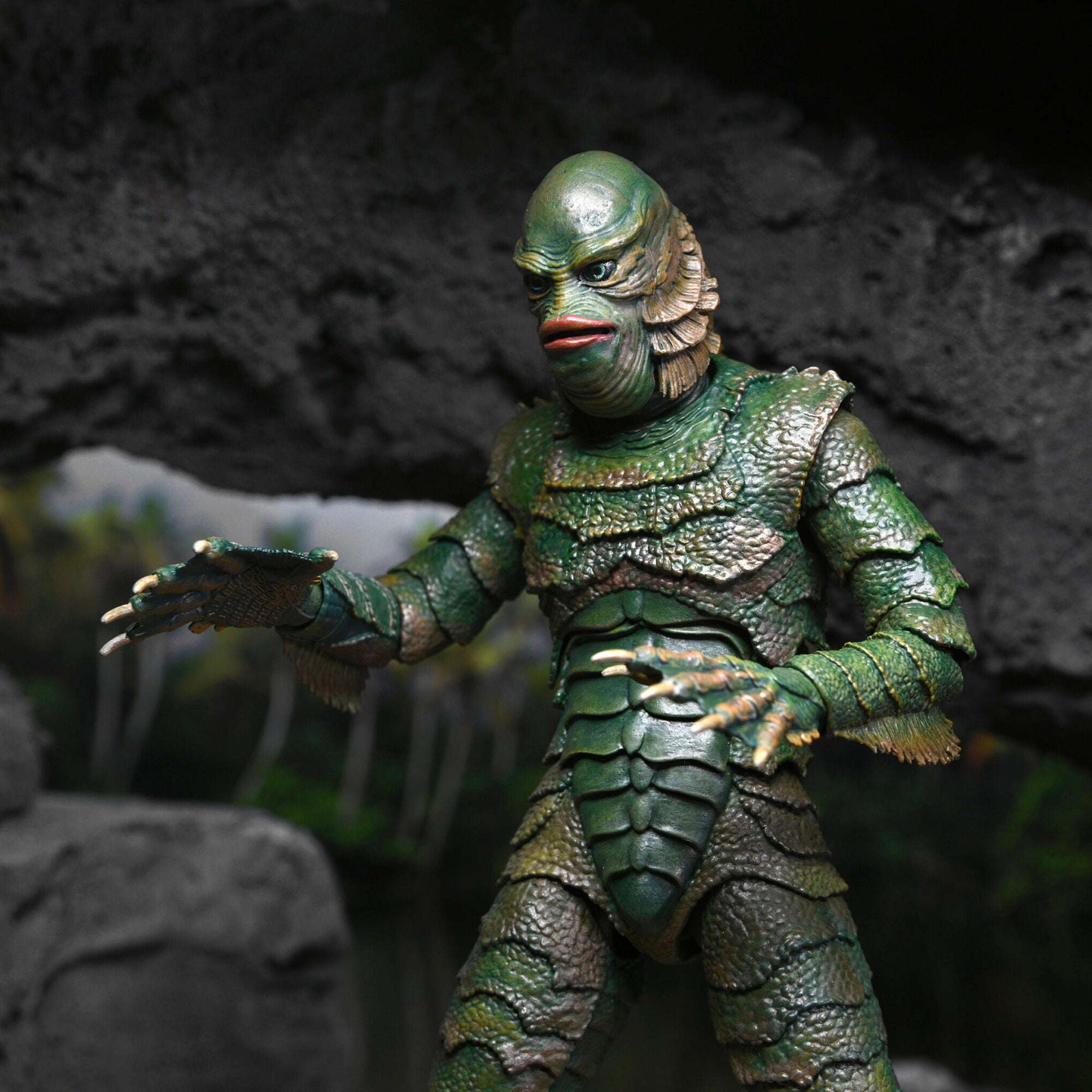 NECA: Universal Monsters - Ultimate Creature from the Black Lagoon (Color)  7