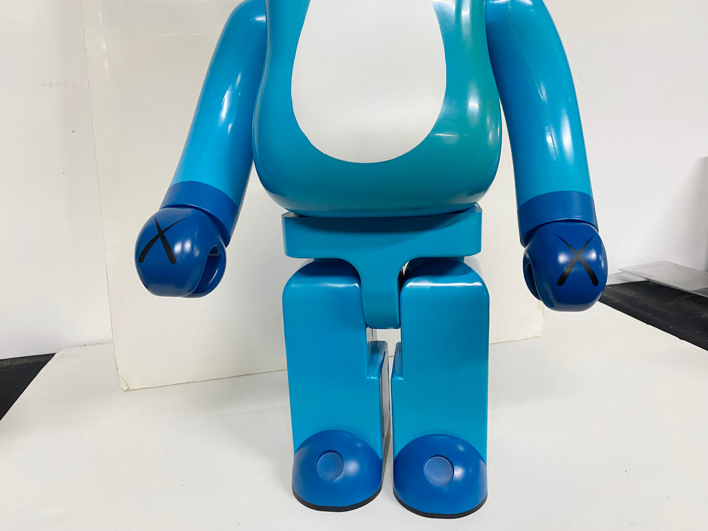 KAWS - BE@RBRICK Chomper 1000%