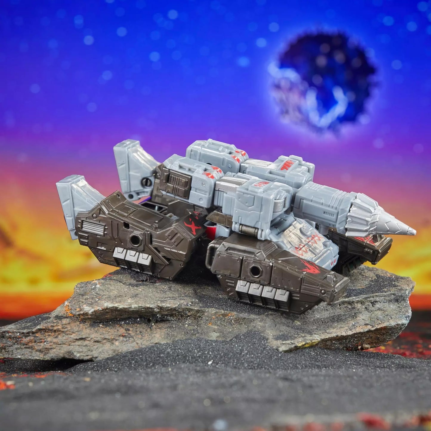 Hasbro Transformers Legacy United Voyager Class Fractured Friendship 2-Pack