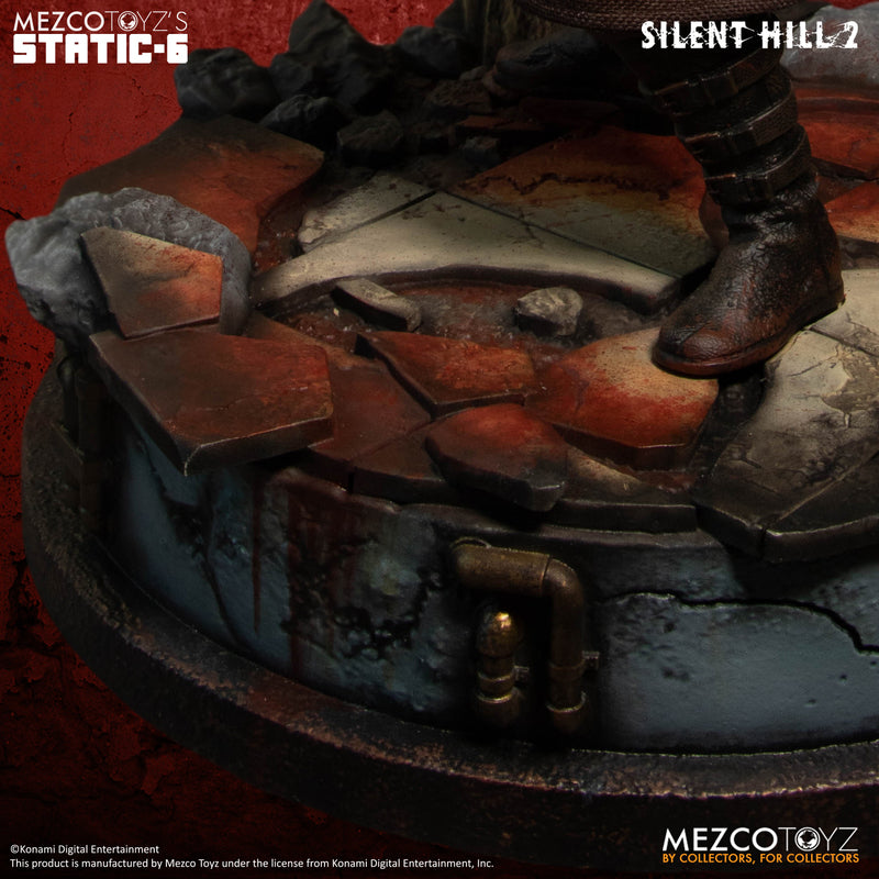 MEZCO TOYZ: Static Six - Silent Hill 2: Red Pyramid Thing