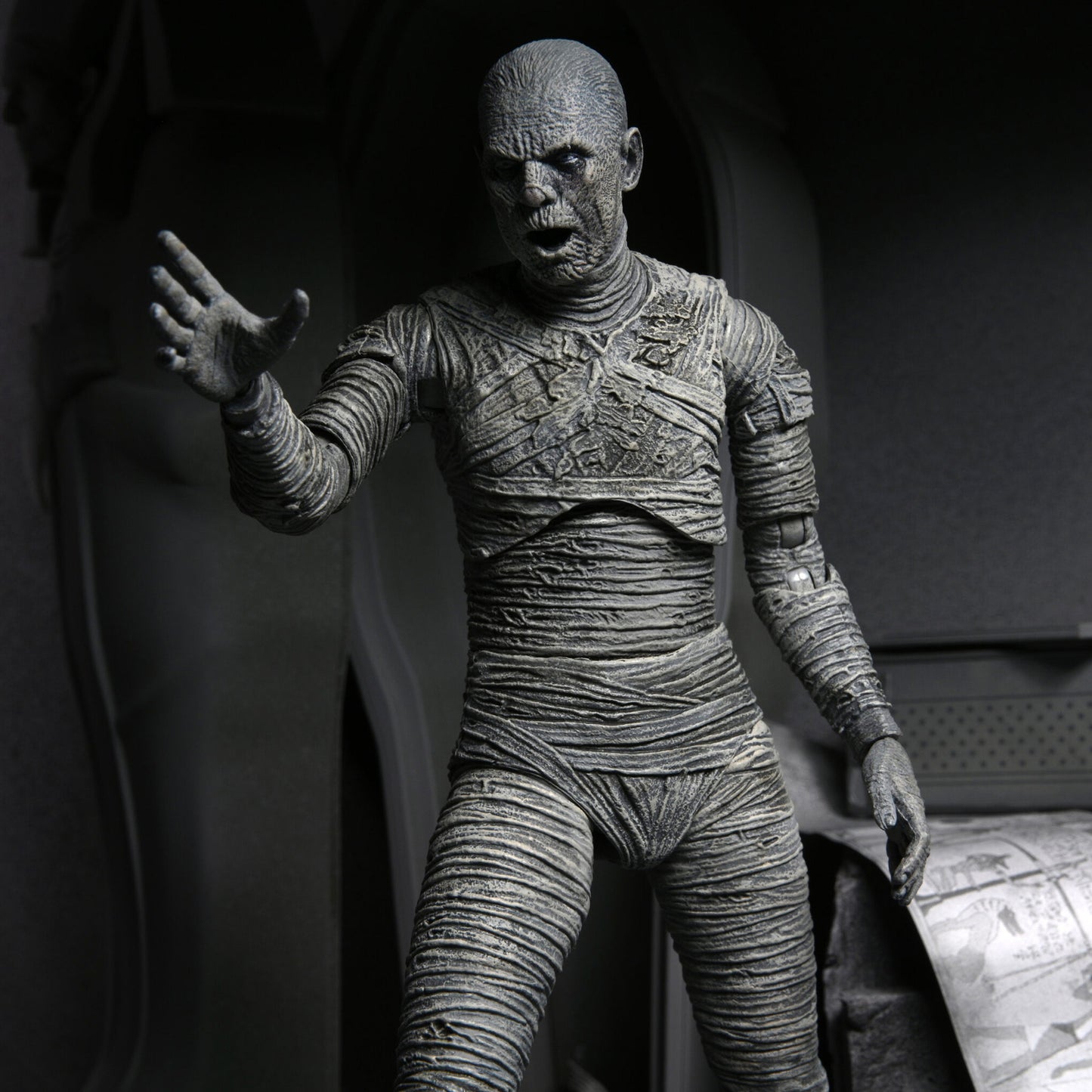 NECA: Universal Monsters - Ultimate Mummy (Black & White) 7" Tall Action Figure