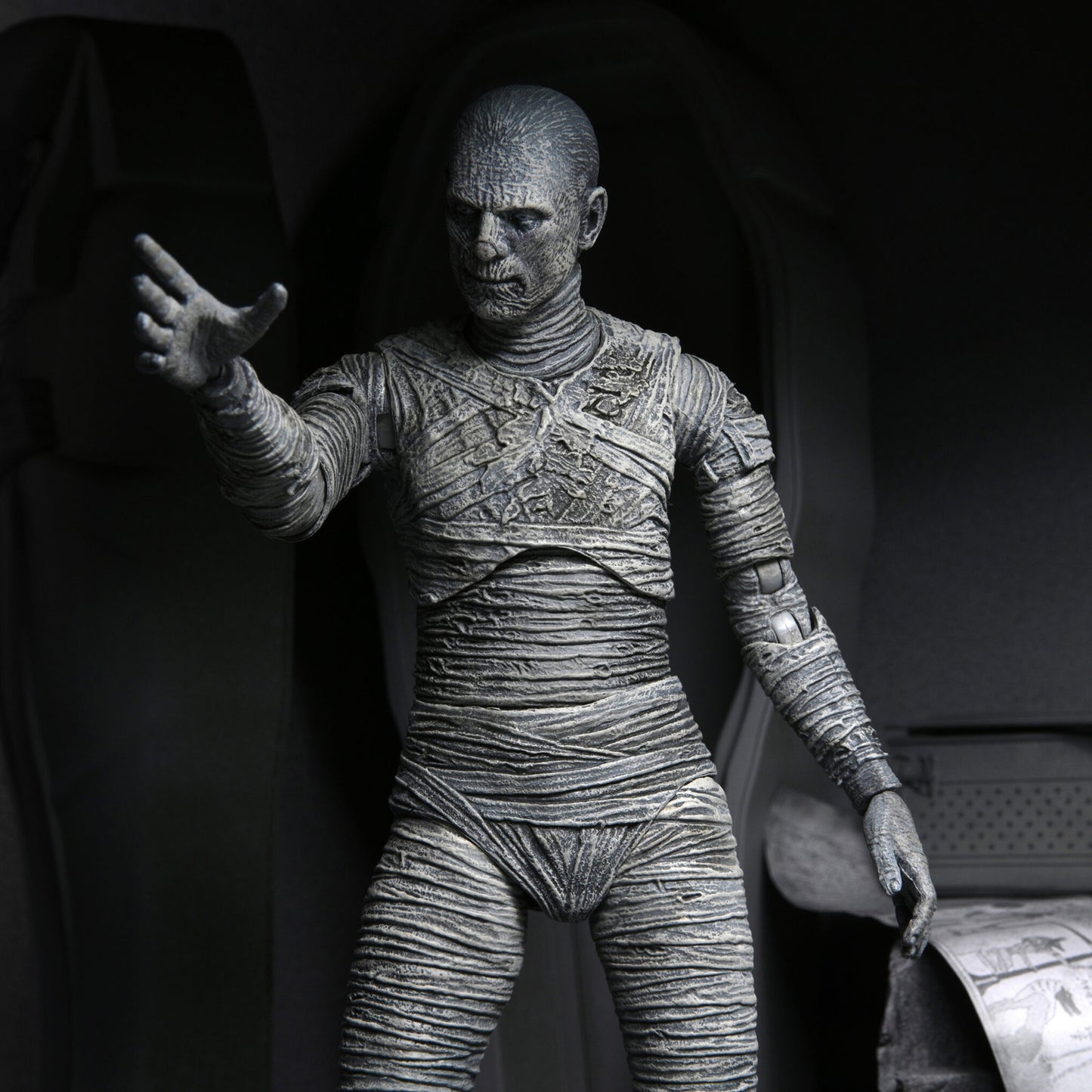 NECA: Universal Monsters - Ultimate Mummy (Black & White) 7" Tall Action Figure