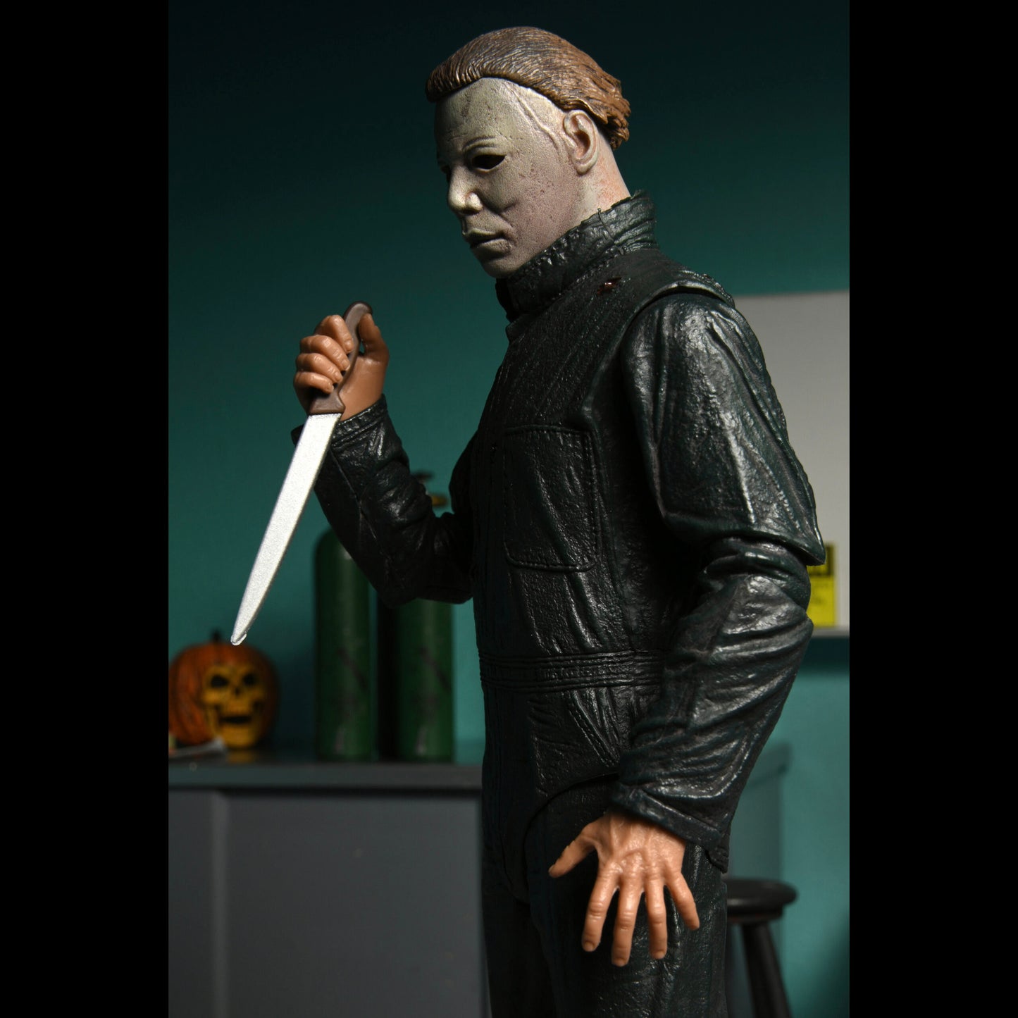 NECA: Halloween II - Ultimate Michael Myers and Dr. Loomis 2-Pack 7" Tall Action Figure