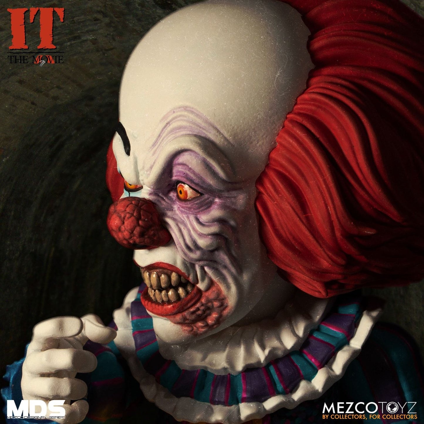 MEZCO TOYZ: LDD Presents - IT 1990: Pennywise 10" Tall Figure: MDS Mega Scale - IT (1990) Deluxe Pennywise 6" Tall Figure