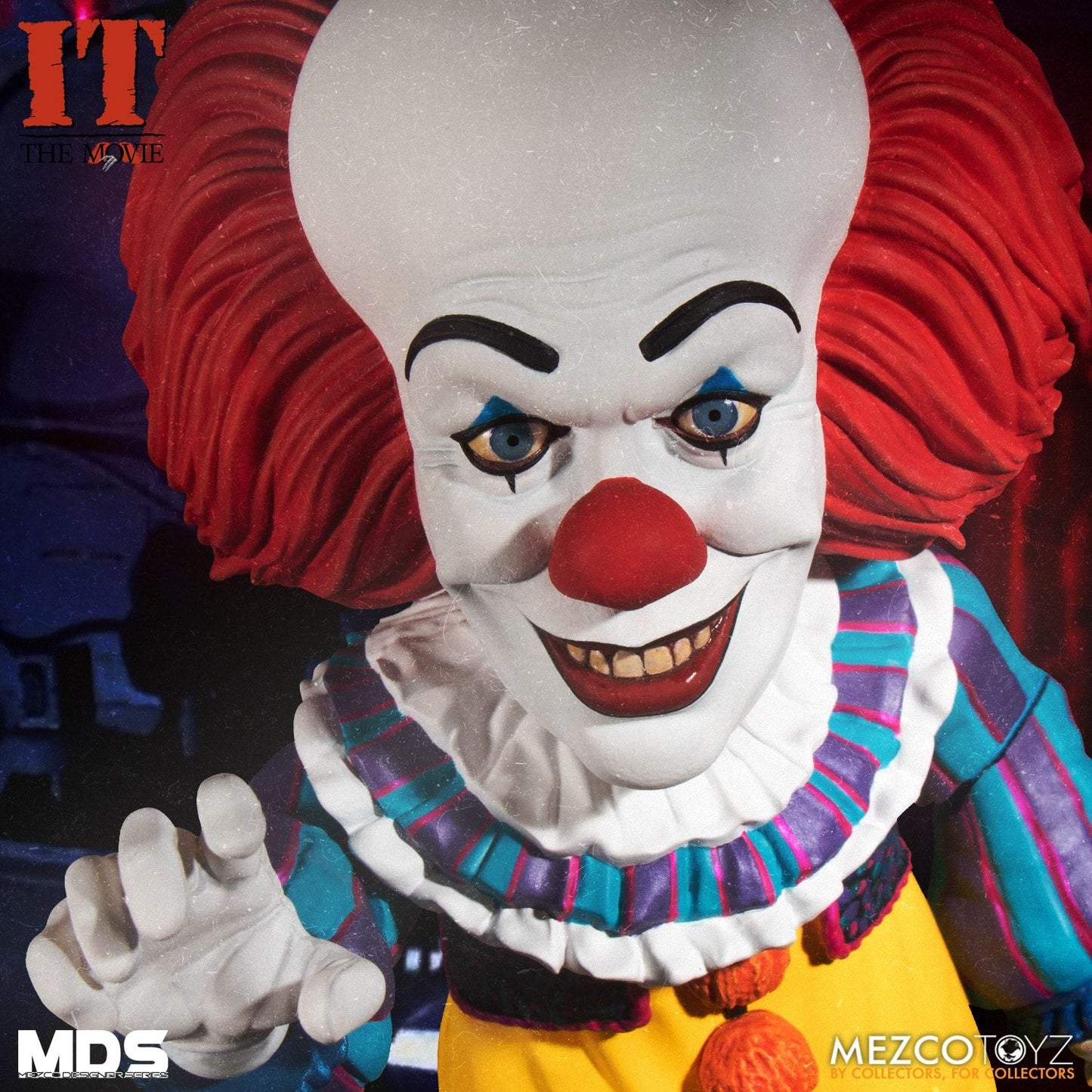 MEZCO TOYZ: LDD Presents - IT 1990: Pennywise 10" Tall Figure: MDS Mega Scale - IT (1990) Deluxe Pennywise 6" Tall Figure