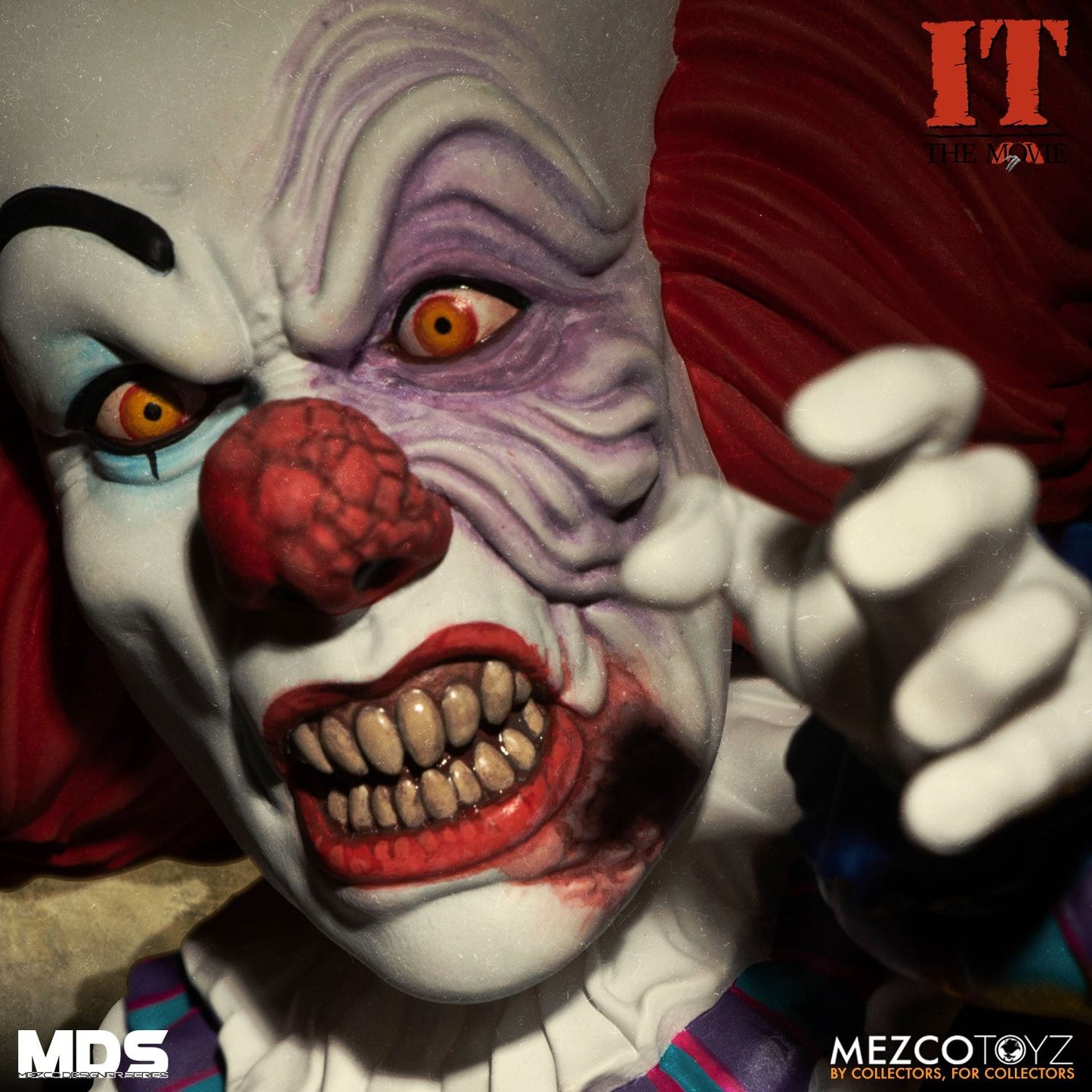 MEZCO TOYZ: LDD Presents - IT 1990: Pennywise 10" Tall Figure: MDS Mega Scale - IT (1990) Deluxe Pennywise 6" Tall Figure